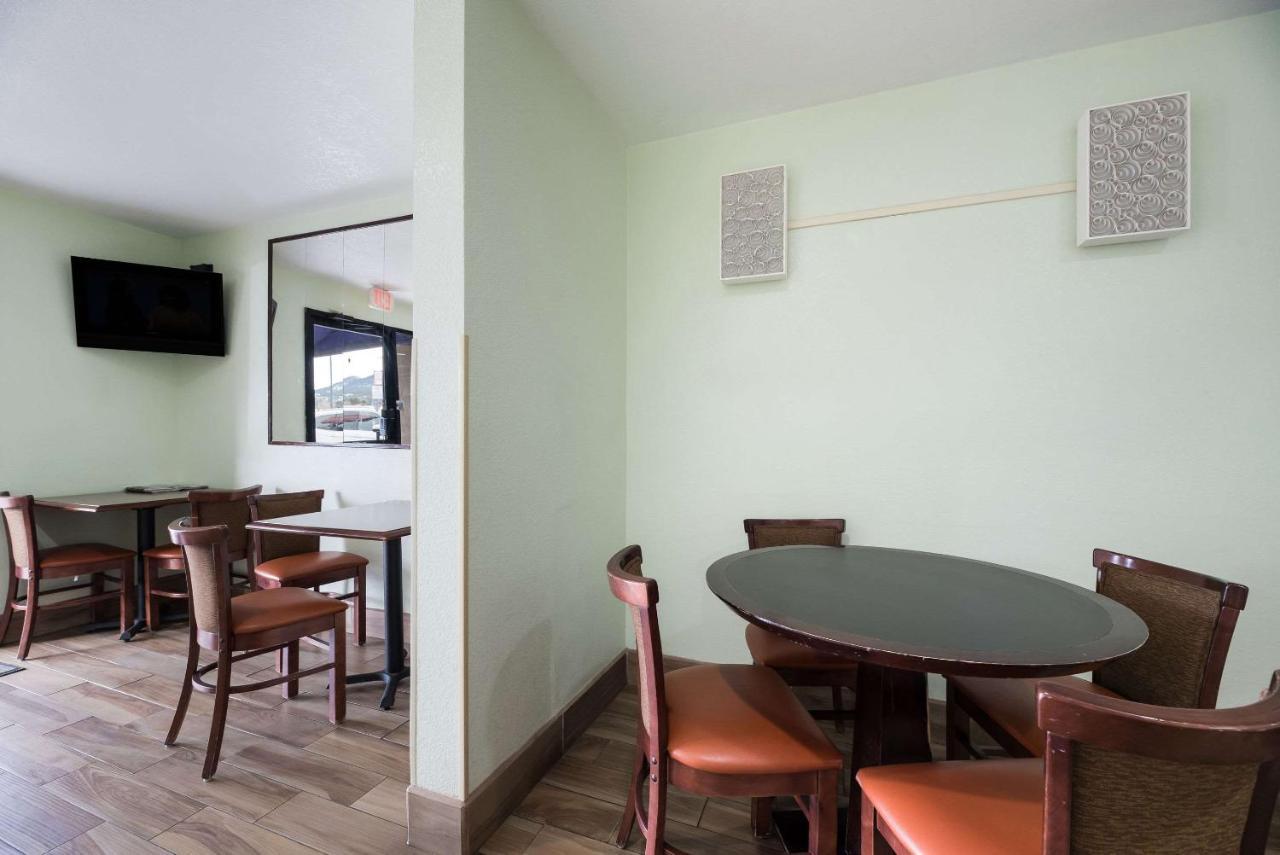 Econo Lodge Inn & Suites Williams - Grand Canyon Area Εξωτερικό φωτογραφία